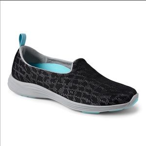 Vionic Mesh Hydra Slip on Shoe | black grey blue